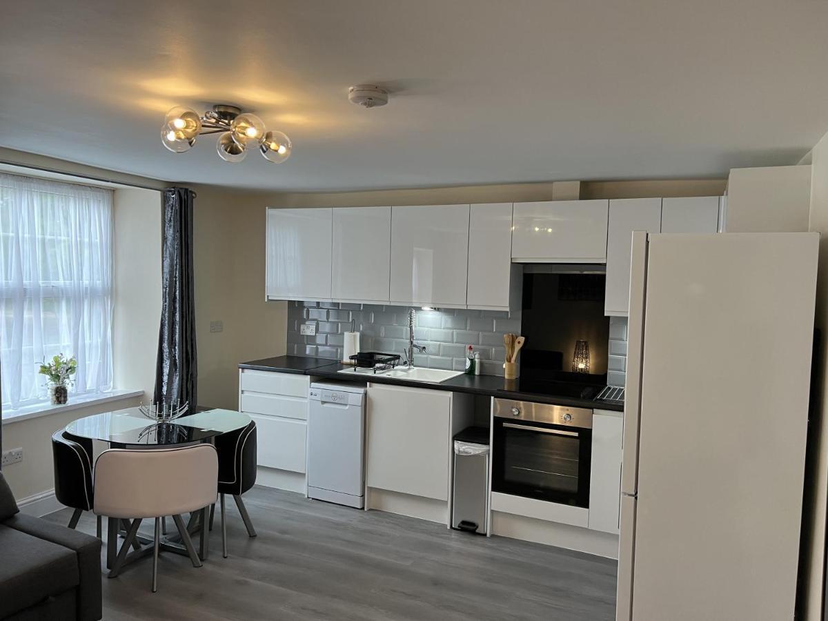 Apartment Ground Floor 1 Bedroom Apt With Parking, Edge Of Glastonbury And